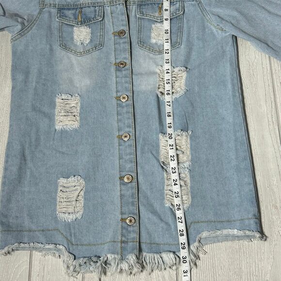 Medium distressed Denim jacket - Picture 9 of 9